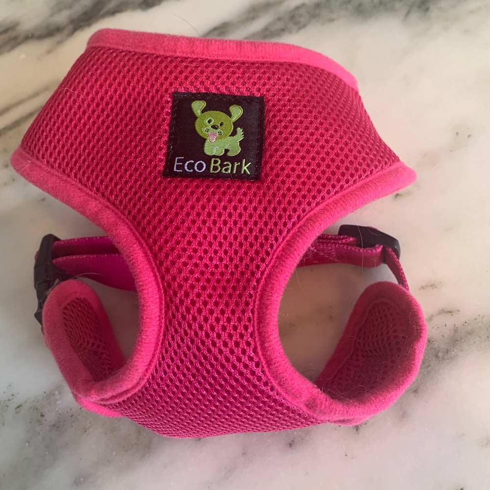 Dog Harness size Medium - neck 10 to 14 inches